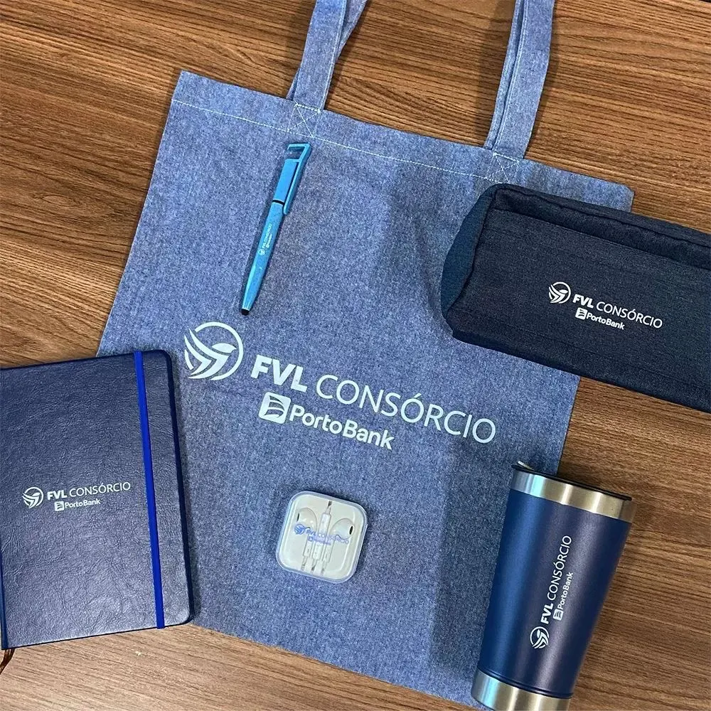 Coffret avec sac en feutre, carnet, stylo et gobelet - Kora Branding, Kigali