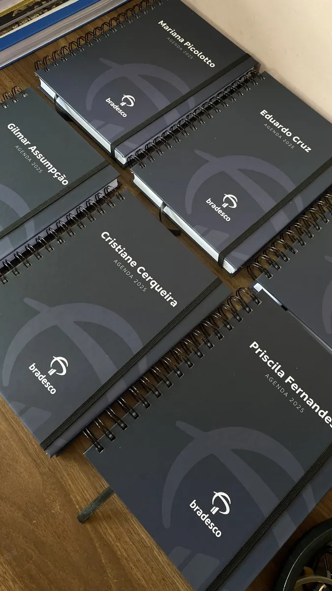 Carnets à spirale personnalisés avec noms individuels - Kora Branding, Kigali