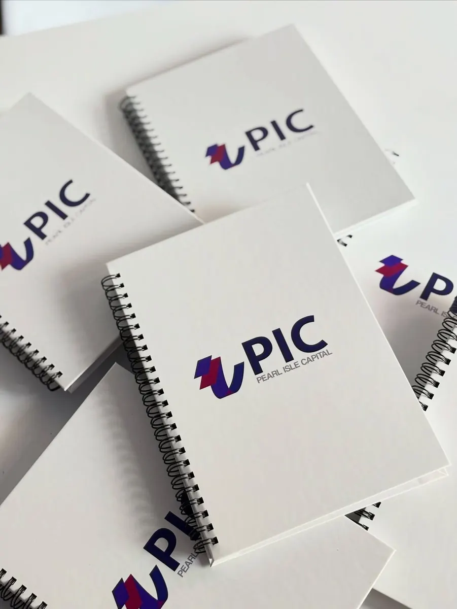 Carnets à spirale imprimés au logo d'entreprise - Kora Branding, Kigali